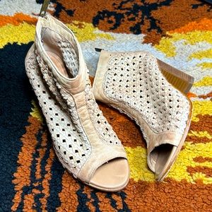 LAVORAZIONE ARTIGIANA, Italian booties!!